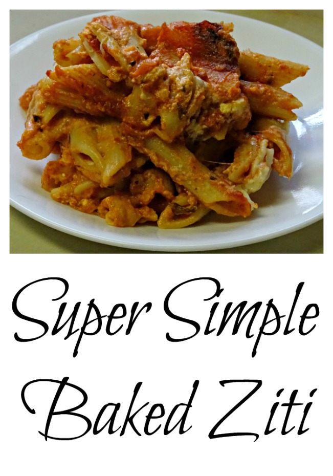 What's for dinner tonight? Super simple baked ziti makes weeknight dinner easy. 